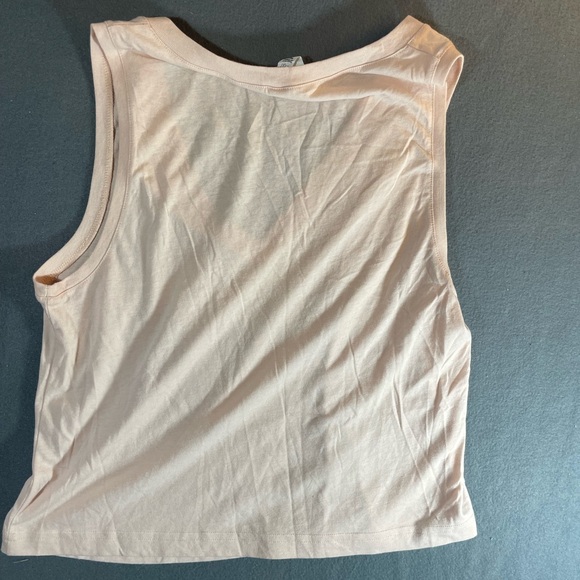 Women's peach/cream Sleeveless crop Top - Picture 4 of 4